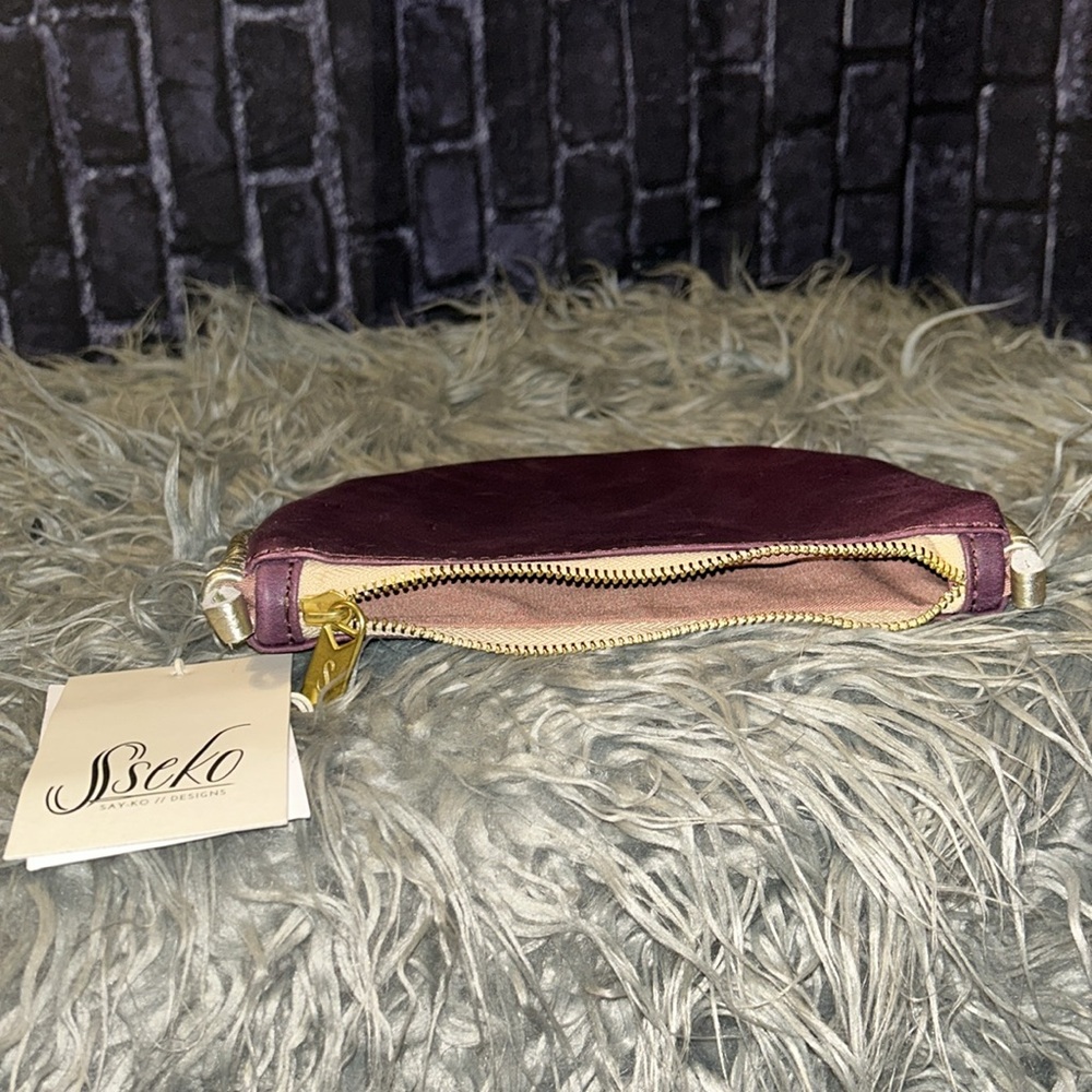 NWTS SSEKO Terra Cotta and Gold
Leather Lrg Crescent Zipper Pouch/Cosmetic Bag - Picture 5 of 7